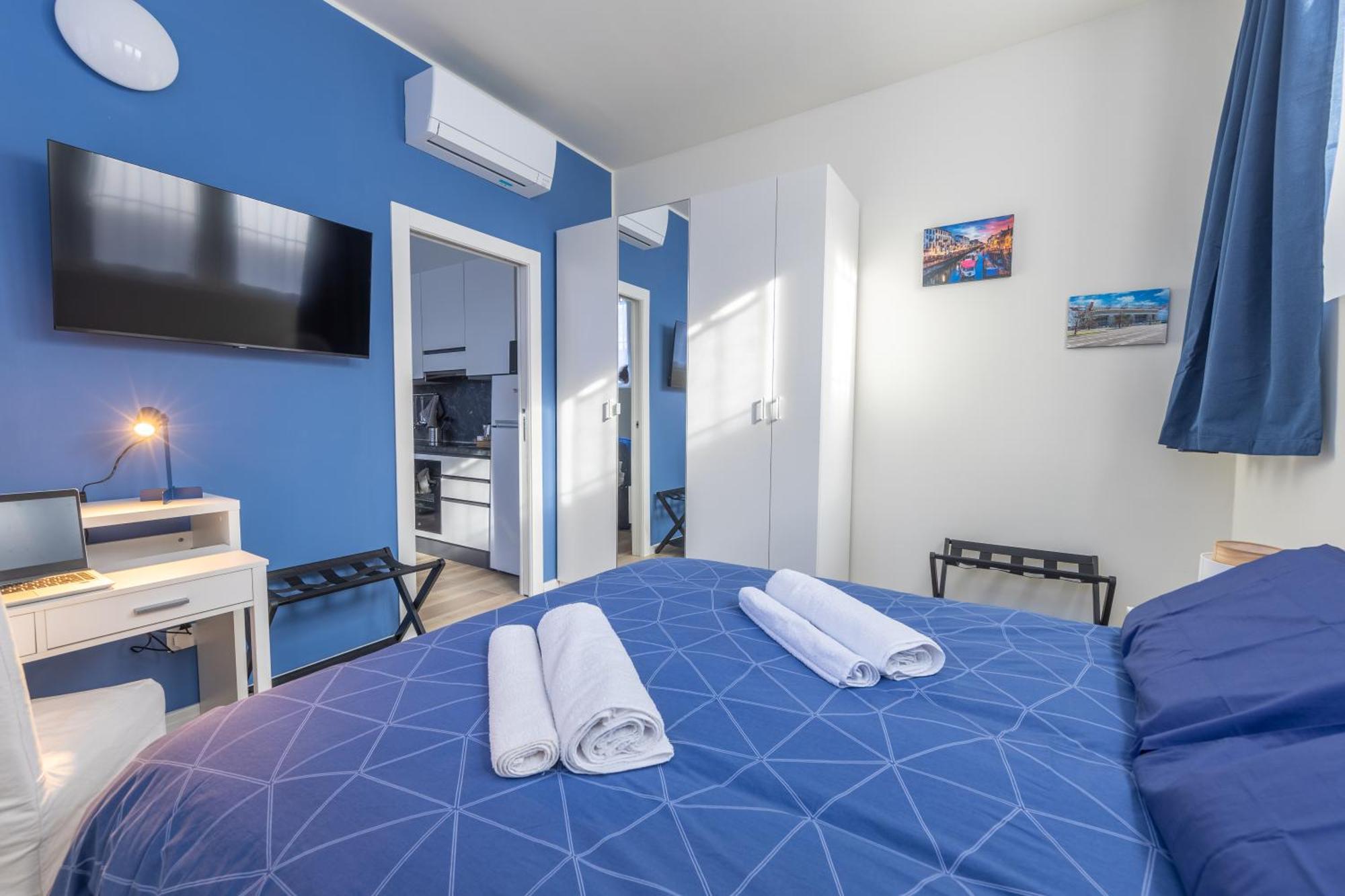 - San Siro Corner, With Private Parking Apartment